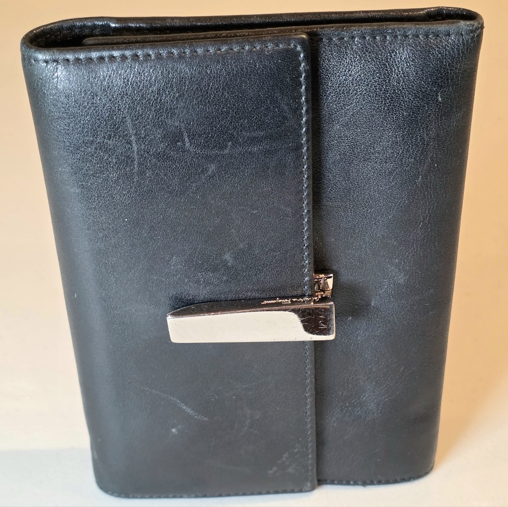 FERRAGAMO WALLET